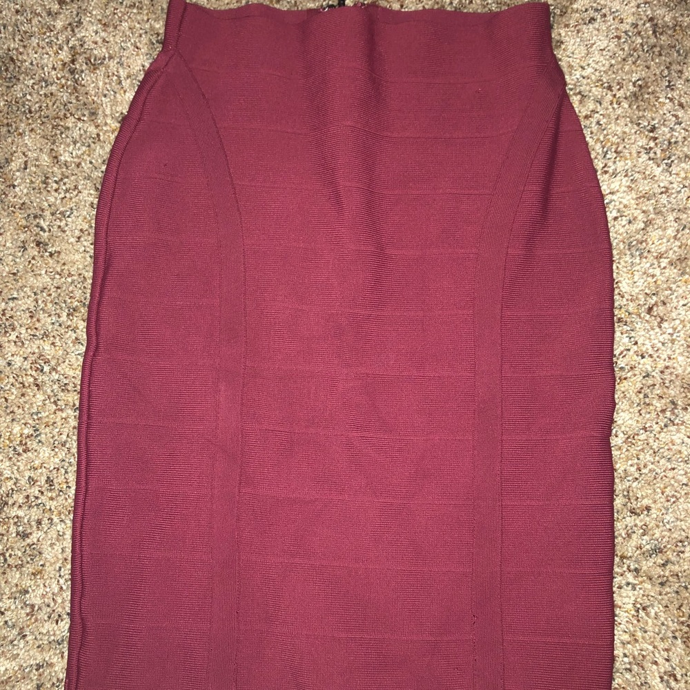 Designer guess skirt